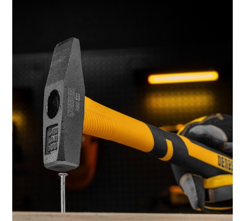 Набор инструментов, 1/2", 1/4", CrV, S2, пластиковый кейс, 100 предметов Denzel
Набор инструментов, 1/2", 1/4", CrV, S2, пластиковый кейс, 100 предметов Denzel