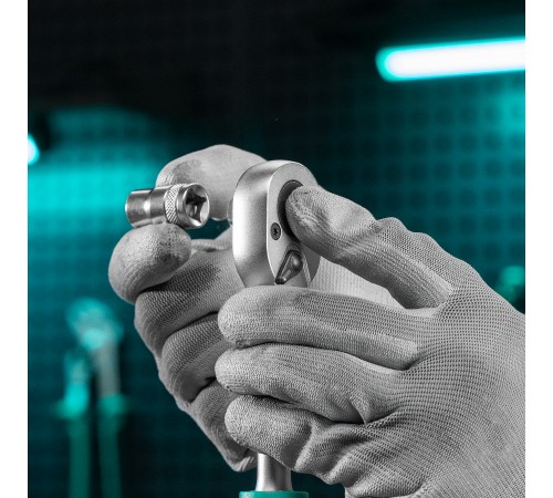 Ключ-трещотка 3/8", CrV, 72 зуба, с быстрым сбросом, матовый хром Stels
