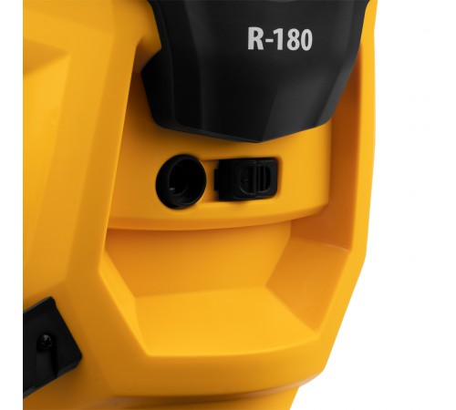 Моечная машина высокого давления R-180, 2200 Вт, 180 бар, 380 л/ч, колесная Denzel Моечная машина высокого давления R-180, 2200 Вт, 180 бар, 380 л/ч, колесная Denzel