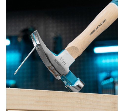 Молоток-гвоздодер, 450 г, угол 75, магнит, обрезиненная рукоятка American hickory GROSS
Молоток-гвоздодер, 450 г, угол 75, магнит, обрезиненная рукоятка American hickory GROSS