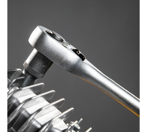 Набор инструментов, 1/2", 1/4", CrV, пластиковый кейс 94 предмета Stels
Набор инструментов, 1/2", 1/4", CrV, пластиковый кейс 94 предмета Stels