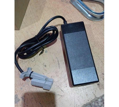 Зарядное устройство для тележек PPT15-2 24V/4А РОССИЯ (Charger)
Зарядное устройство для тележек PPT15-2 24V/4А РОССИЯ (Charger)